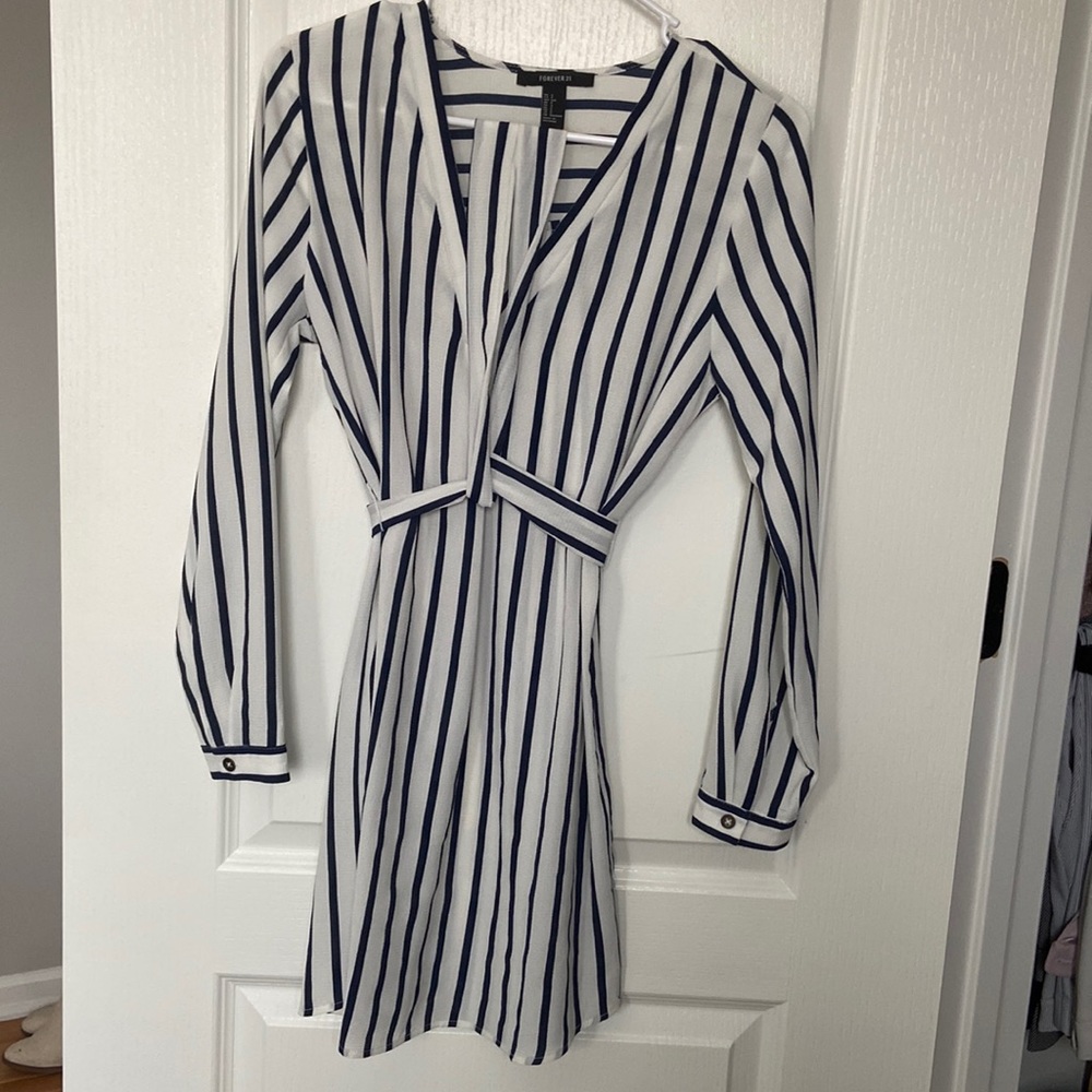 Forever 21 blue and white stripe dress